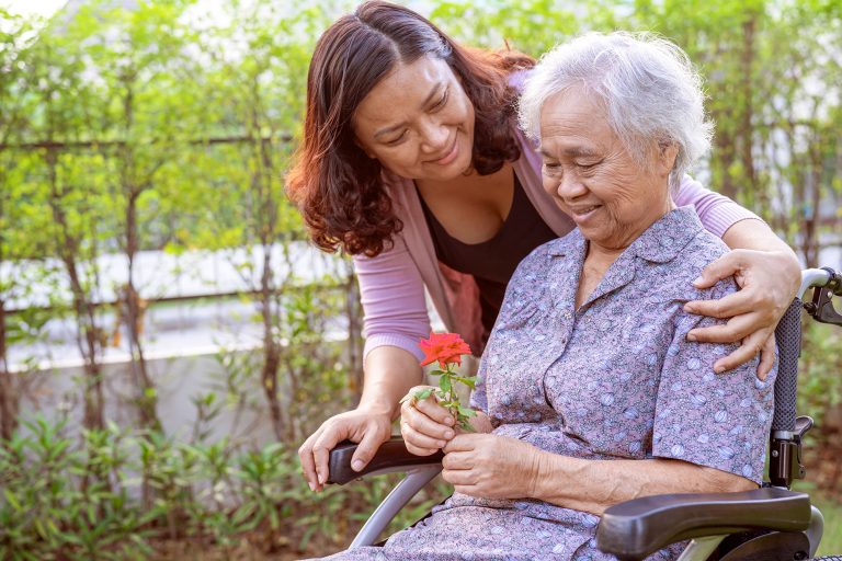 Helpful advice for caring for seniors with dementia